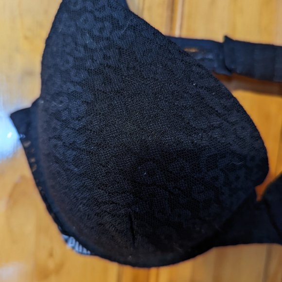 Victoria's Secret PINK Push Up - Picture 2 of 9